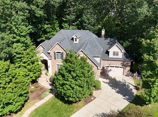 20633 Charmaine Ct, Frankfort, IL 60423