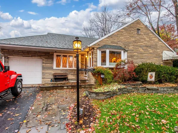 16-38 Elliott Ter, Fair Lawn, NJ 07410