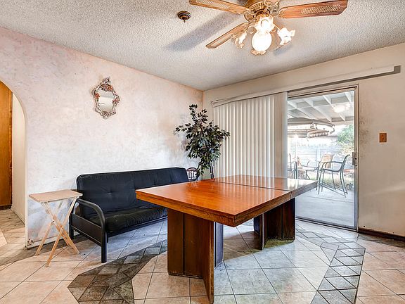 3rd image of 6641 Painted Desert Dr