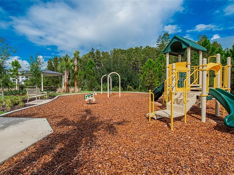2546 Warren Acres Blvd — Photo 80