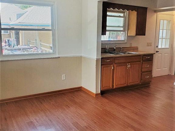 2nd image of 1656 Kennerly Dr