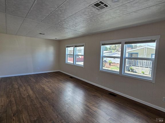 2nd image of 5241 Whispering Creek