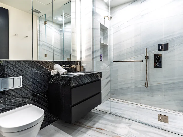 125 Greenwich St #65E — Photo 4