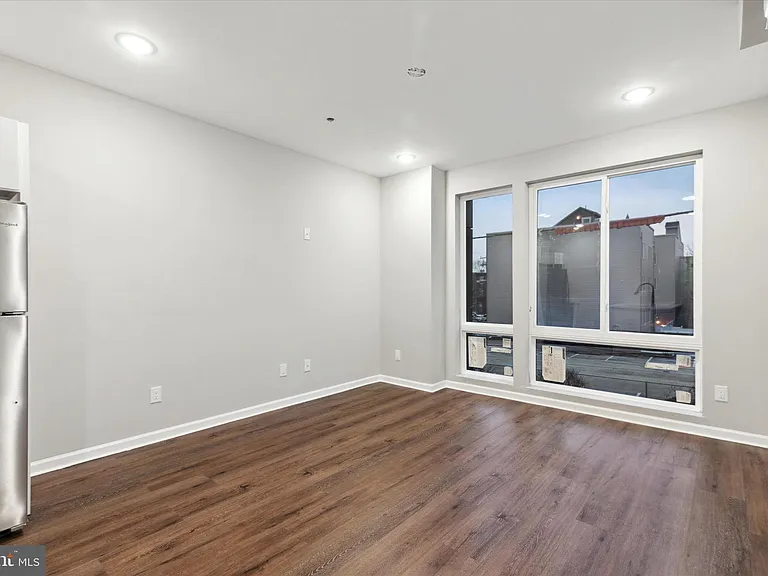 1230 N Marshall St #2F — Photo 9