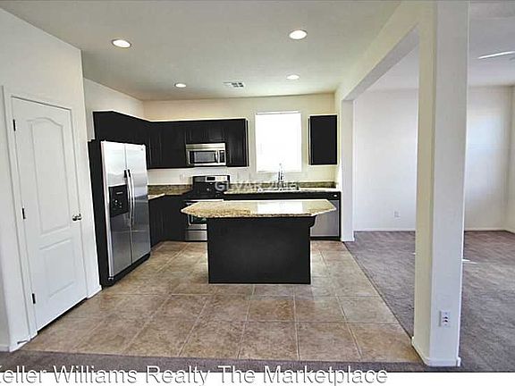 2nd image of 7492 Bakewell Ave