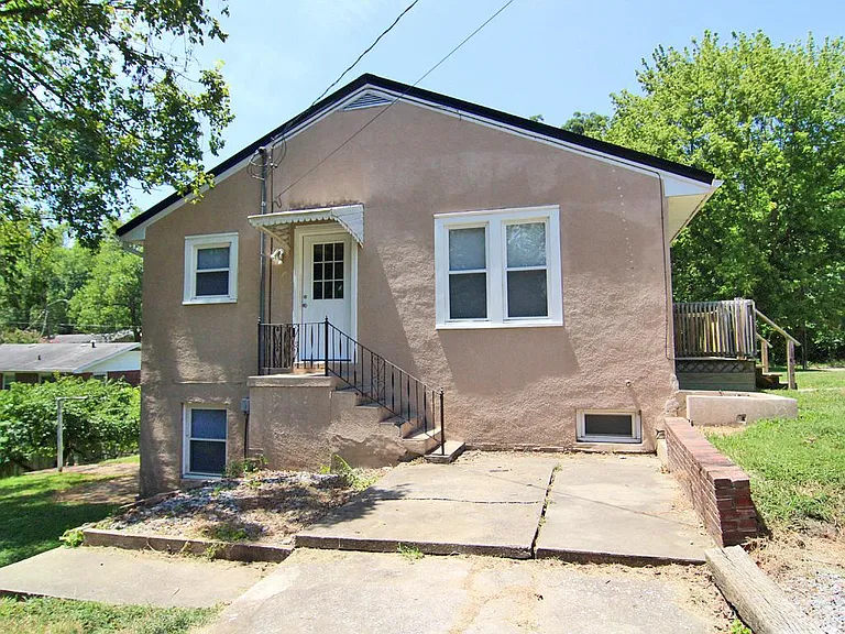 1517 Wayne St — Photo 4