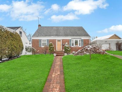 11 Russell Avenue, Elmont, NY, 11003