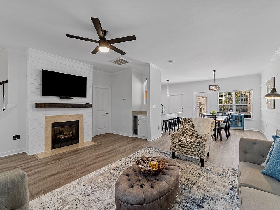 Gas fireplace with smart TV