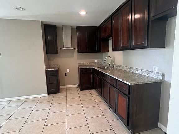 2nd image of 2717 W 5th St