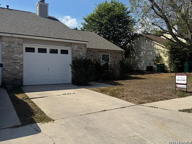 2 bed, 2.0 bath, 1037 sqft, $1,600 — Photo 2