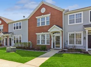 109 Springbrook Trl S, Oswego, IL 60543