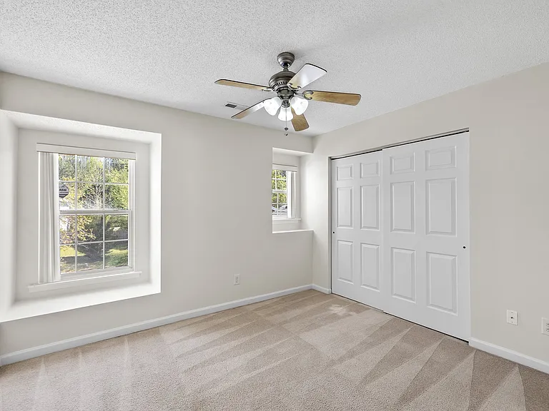 6571 Guard Hill Dr — Photo 40