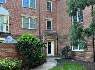 1109 N Pitt St APT 3C, Alexandria, VA 22314