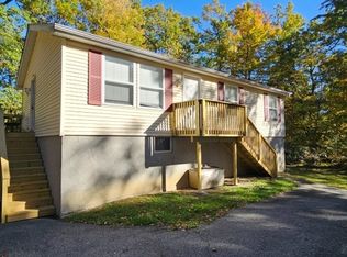 76 Winding Hill Dr, Sussex, NJ 07461