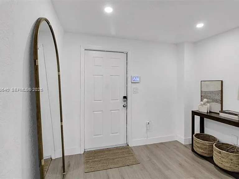 18361 NE 20th Pl #18361 — Photo 7
