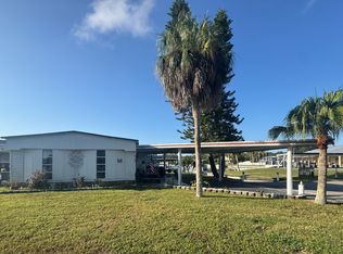 110 N Lake Dr, Leesburg, FL 34788