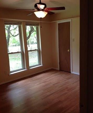 2nd image of 1202 E Lake Dr