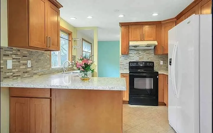 17622 SW Corona Ln — Photo 3
