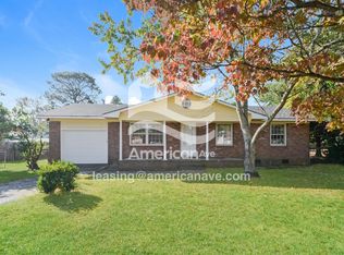 5819 Rockfish Rd, Hope Mills, NC 28348