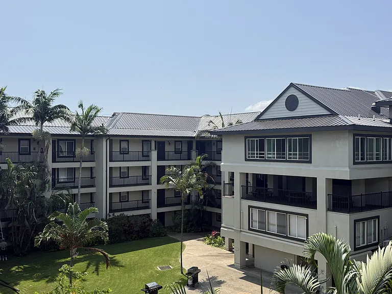 The Waterfront Apartments at Kahului — Photo 4