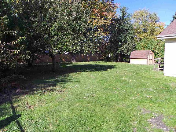 4th image of 1611 Van Wagoner Dr