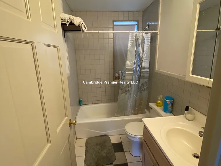 58 Market St #1 — Photo 7