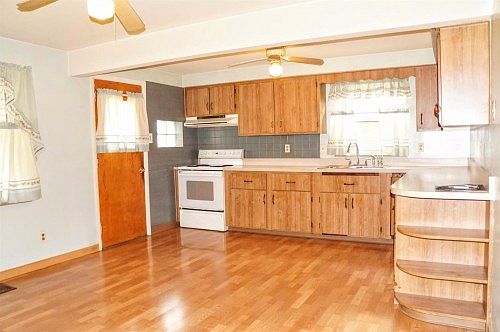 4th image of 3419 Marcella Dr