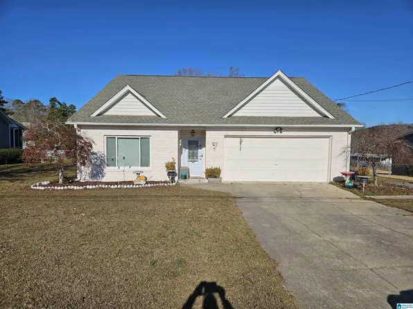 6882 Pannell Rd, Trussville, AL 35173