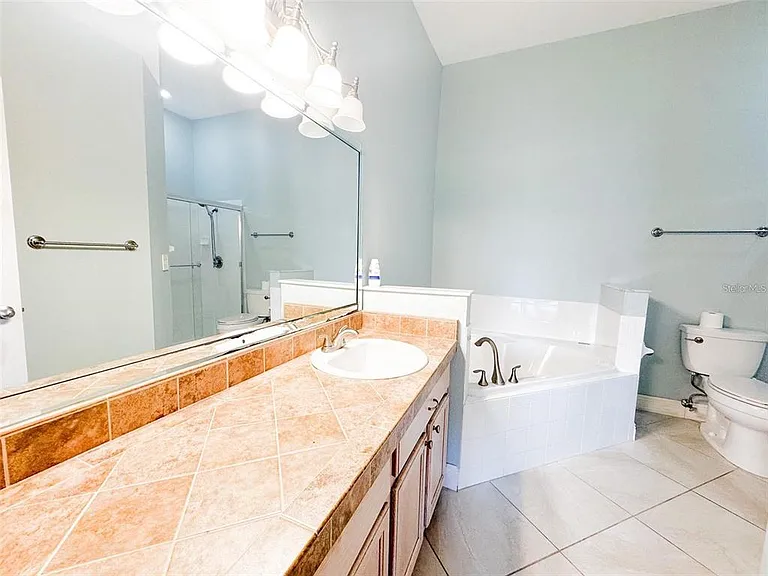 2474 Saint Augustine Blvd — Photo 12