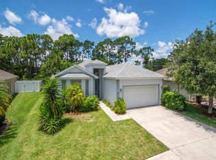 420 Briarcliff Cir, Sebastian, FL 32958