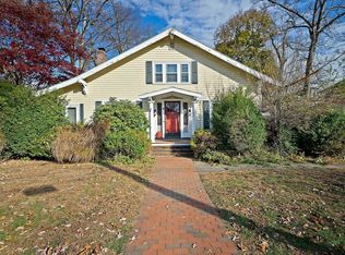 11 Gordon Rd, Needham, MA 02492
