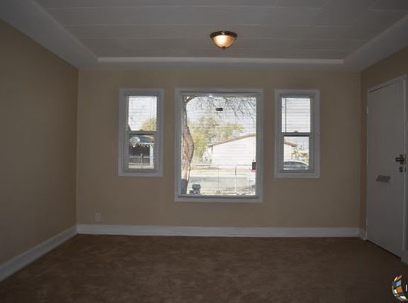 3rd image of 295 E Heil Ave
