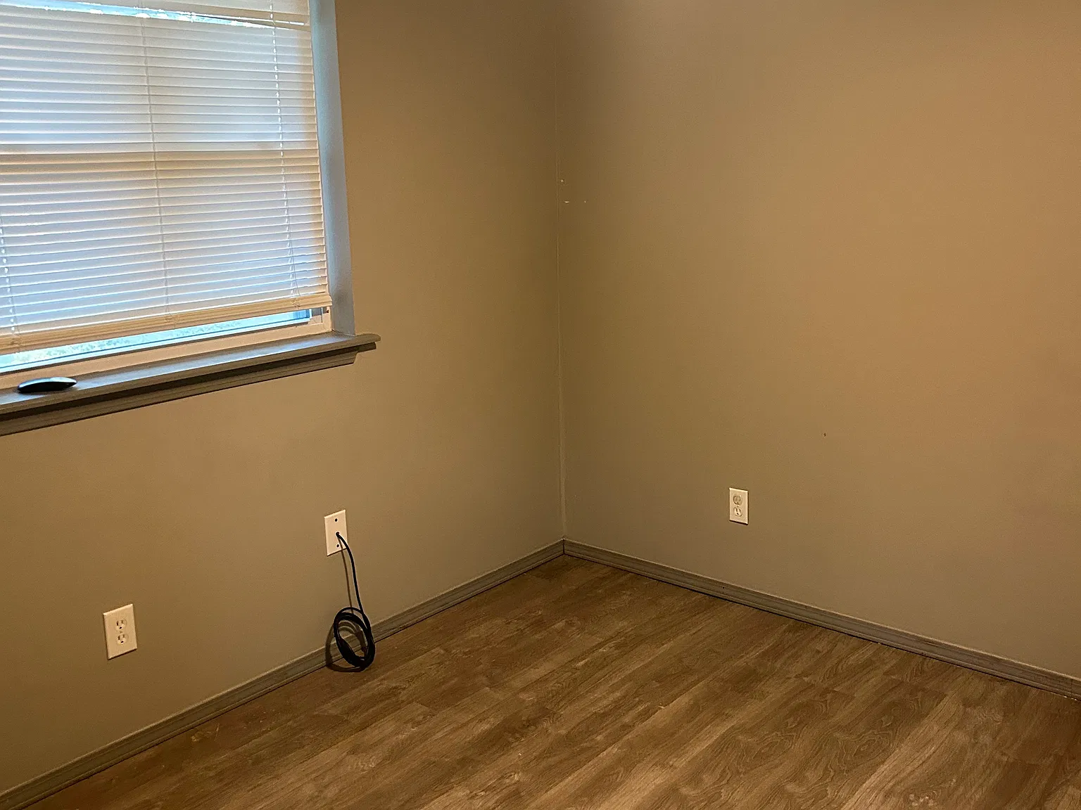 1 bed, 1036 sqft, $750 — Photo 3