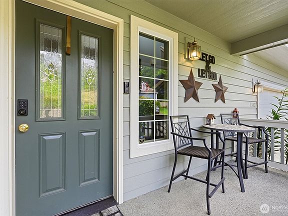 4th image of 13827 Dogwood Court