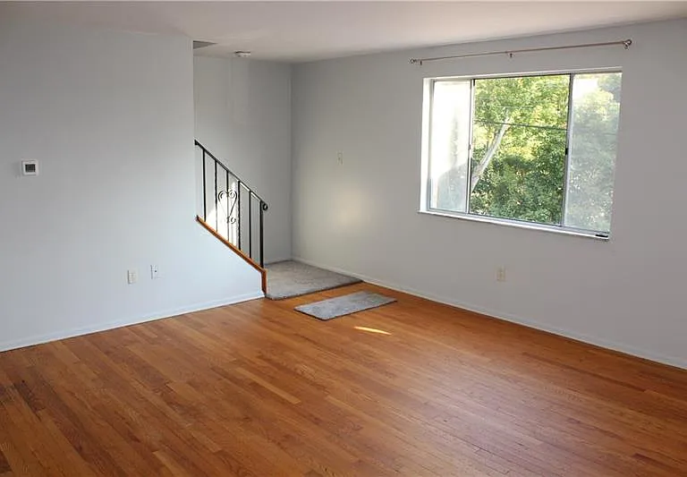 1415 Pine Hollow Rd — Photo 8