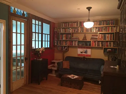 Sold by RealtyTopia | media 21