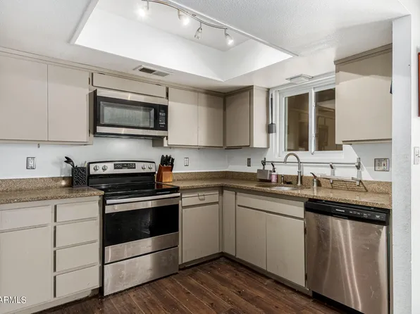 1804 W FRIER Drive, Phoenix, AZ 85021