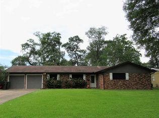 6320 Tulip Dr, Beaumont, TX 77706