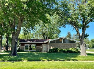 160 W 3rd St, Coal City, IL 60416
