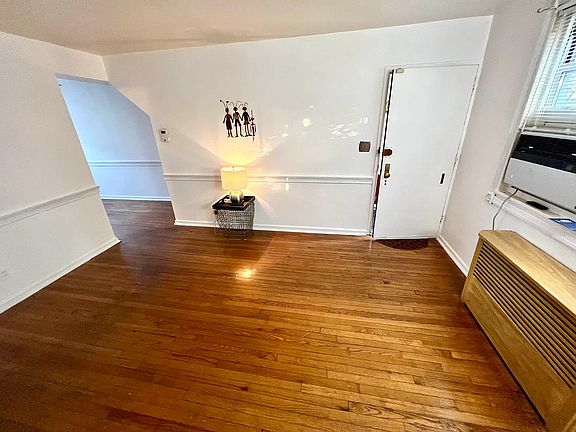4th image of 67-49 Bell Blvd #1