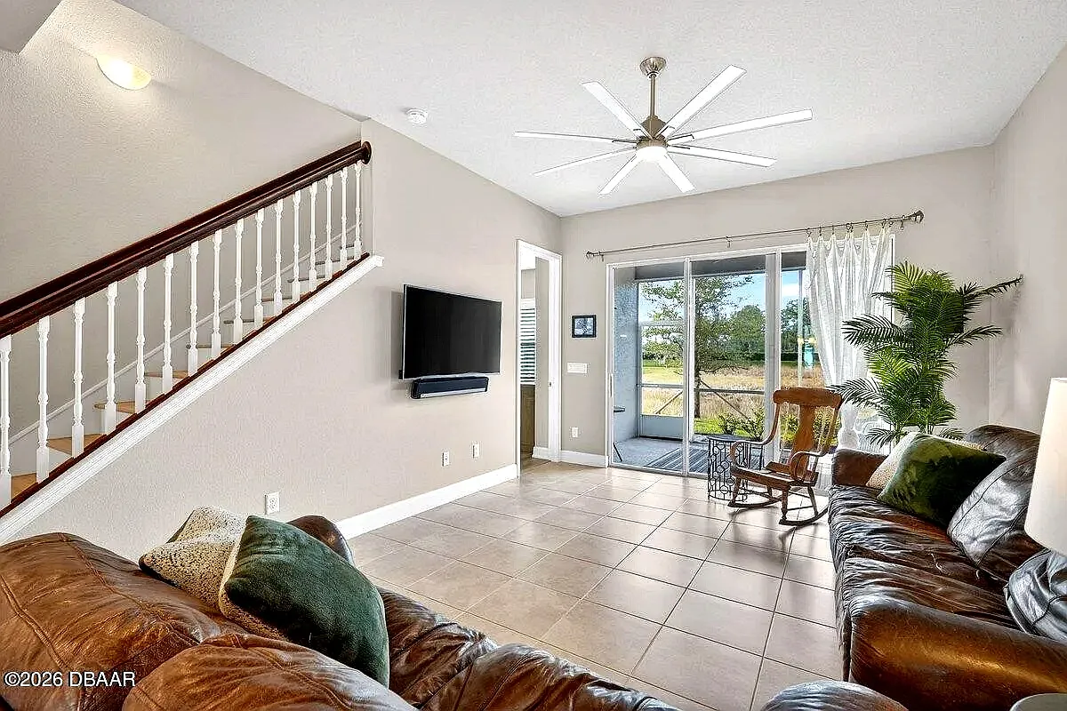 Building Photo - 6346 Hanfield Dr