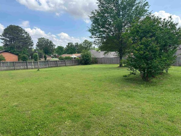1001 Summerhill Dr, Paragould, AR 72450
