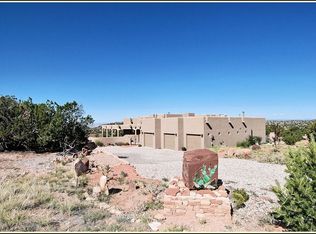 106 Diamond Tail Rd, Placitas, NM 87043