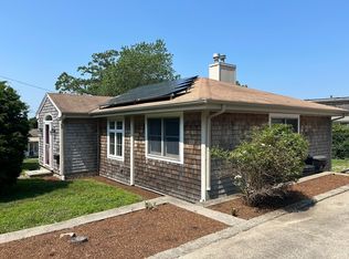 16 Cottage St, Dartmouth, MA 02748