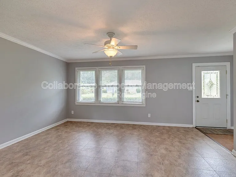 319 Tanglewood Rd — Photo 17