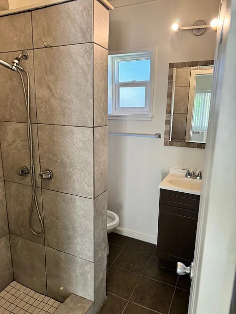 Studio, 360 sqft, $1,450 — Photo 4