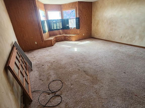 3rd image of 2070 S Roosevelt Rd S #P