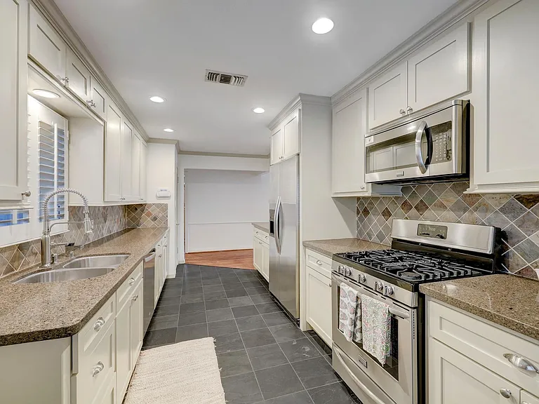 3422 Norris Dr — Photo 8