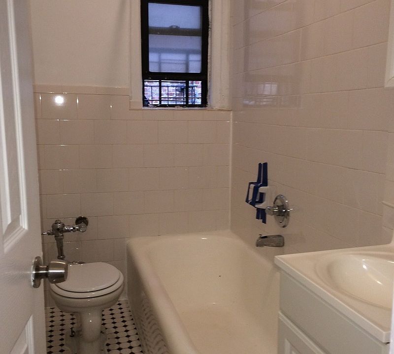 1st image of 9131 Lamont Ave APT 5F