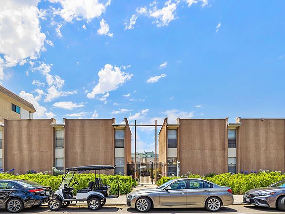 2nd image of 3820 Georgia St #8